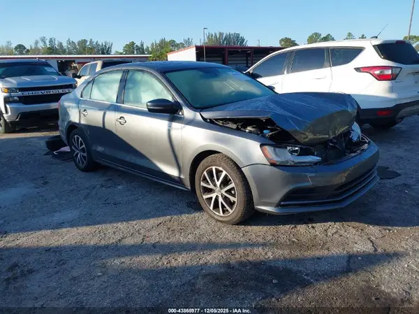 3VWDB7AJ3JM223060 2018 VOLKSWAGEN JETTA - Image 1