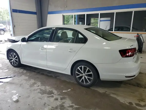 3VWDB7AJ3JM227691 2018 VOLKSWAGEN JETTA - Image 2