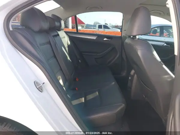 3VWDB7AJ3JM248587 2018 VOLKSWAGEN JETTA - Image 8