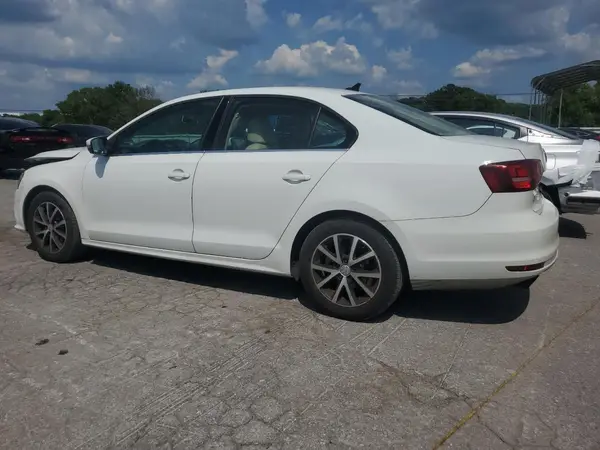 3VWDB7AJ3JM254132 2018 VOLKSWAGEN JETTA - Image 2