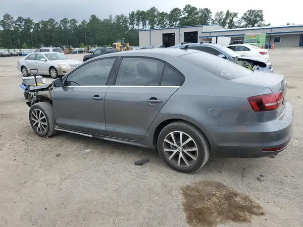 3VWDB7AJ3JM263235 2018 VOLKSWAGEN JETTA - Image 2