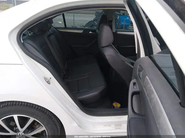 3VWDB7AJ4HM201255 2017 VOLKSWAGEN JETTA - Image 8
