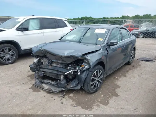 3VWDB7AJ4HM204902 2017 VOLKSWAGEN JETTA - Image 2
