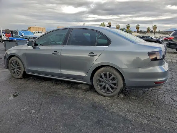 3VWDB7AJ4HM205564 2017 VOLKSWAGEN JETTA - Image 2