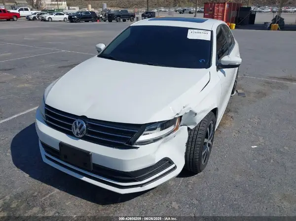 3VWDB7AJ4HM209596 2017 VOLKSWAGEN JETTA - Image 2