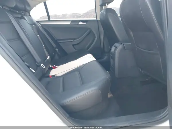 3VWDB7AJ4HM209596 2017 VOLKSWAGEN JETTA - Image 8