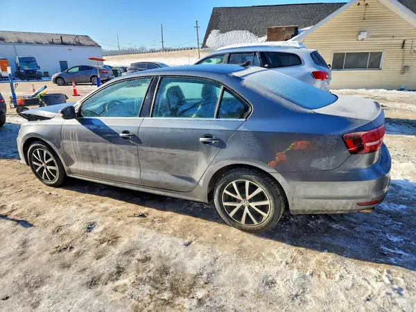 3VWDB7AJ4HM217648 2017 VOLKSWAGEN JETTA - Image 2