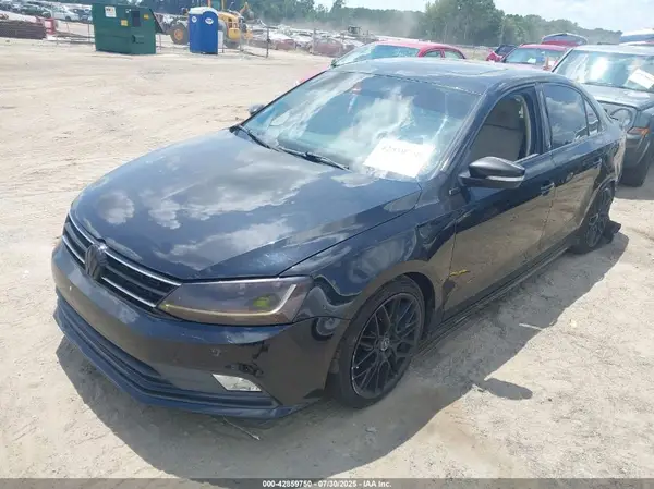 3VWDB7AJ4HM219268 2017 VOLKSWAGEN JETTA - Image 2