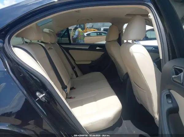3VWDB7AJ4HM219268 2017 VOLKSWAGEN JETTA - Image 8