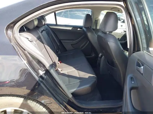 3VWDB7AJ4HM229704 2017 VOLKSWAGEN JETTA - Image 8