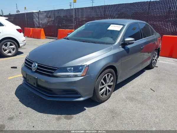 3VWDB7AJ4HM234742 2017 VOLKSWAGEN JETTA - Image 2