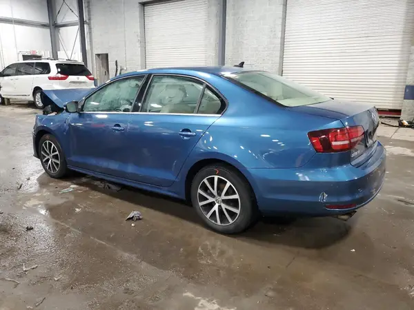 3VWDB7AJ4HM247071 2017 VOLKSWAGEN JETTA - Image 2