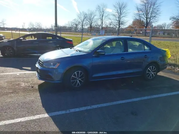 3VWDB7AJ4HM255901 2017 VOLKSWAGEN JETTA - Image 2