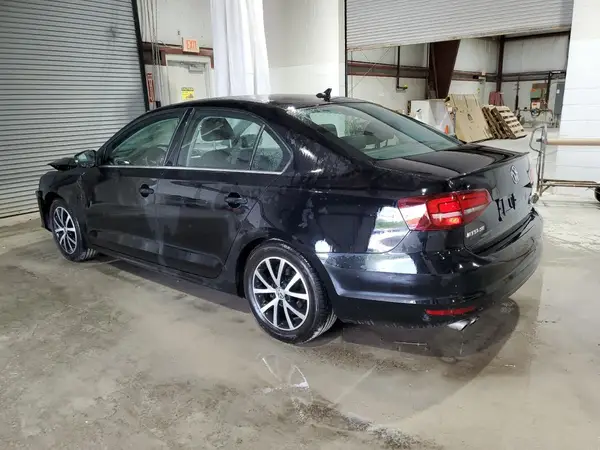 3VWDB7AJ4HM262203 2017 VOLKSWAGEN JETTA - Image 2