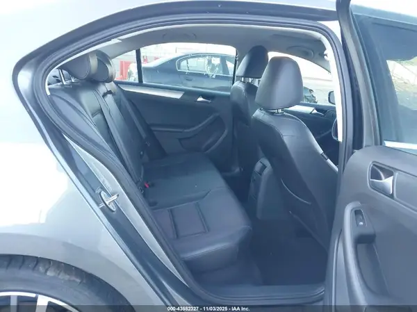 3VWDB7AJ4HM270222 2017 VOLKSWAGEN JETTA - Image 8
