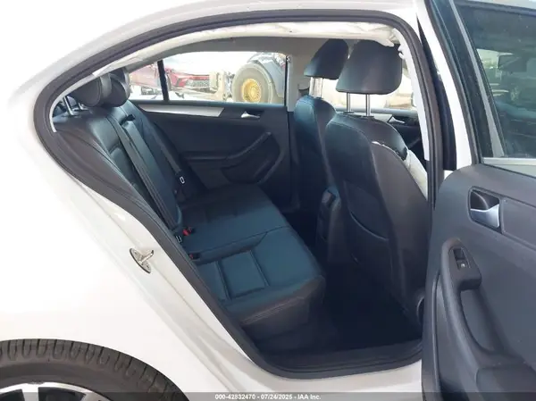 3VWDB7AJ4HM270897 2017 VOLKSWAGEN JETTA - Image 8