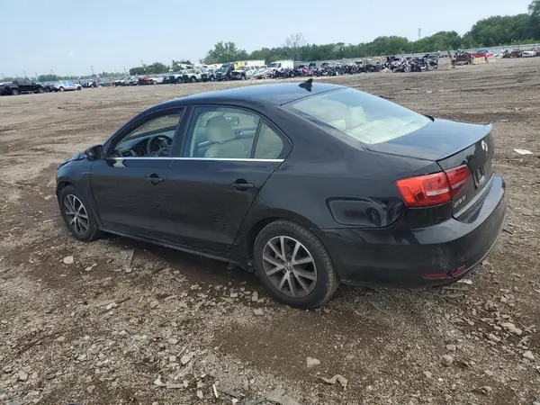 3VWDB7AJ4HM290275 2017 VOLKSWAGEN JETTA - Image 2