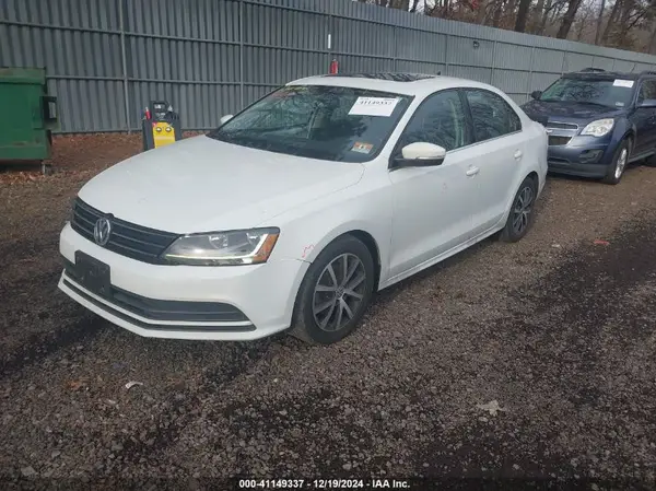 3VWDB7AJ4HM290440 2017 VOLKSWAGEN JETTA - Image 2