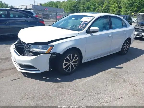 3VWDB7AJ4HM290809 2017 VOLKSWAGEN JETTA - Image 2