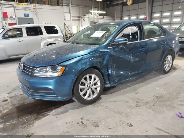 3VWDB7AJ4HM307768 2017 VOLKSWAGEN JETTA - Image 2