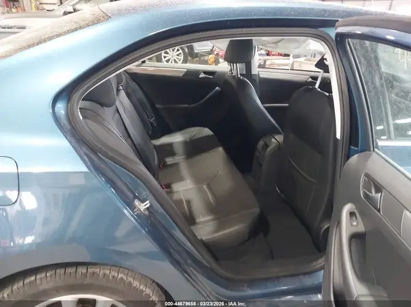 3VWDB7AJ4HM307768 2017 VOLKSWAGEN JETTA - Image 8