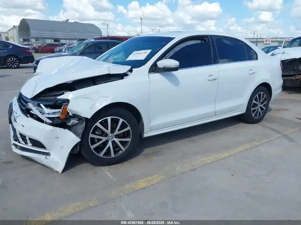 3VWDB7AJ4HM308368 2017 VOLKSWAGEN JETTA - Image 2