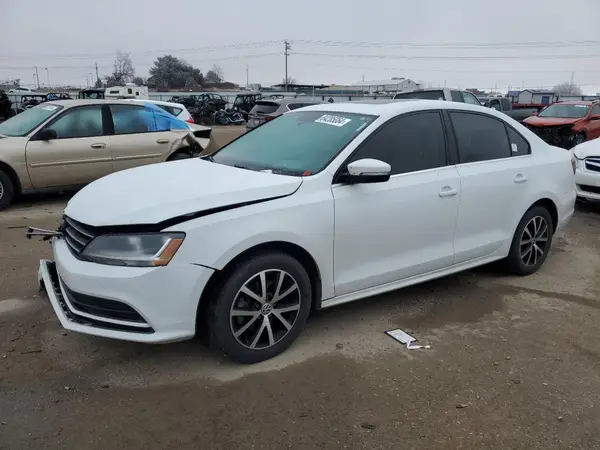 3VWDB7AJ4HM334128 2017 VOLKSWAGEN JETTA - Image 1