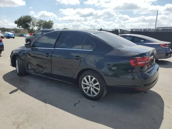 3VWDB7AJ4HM341077 2017 VOLKSWAGEN JETTA - Image 2