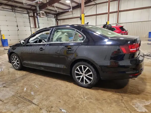 3VWDB7AJ4HM354315 2017 VOLKSWAGEN JETTA - Image 2