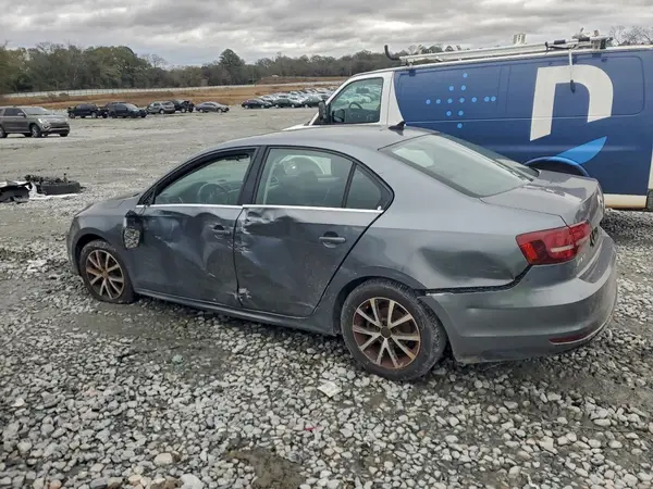 3VWDB7AJ4HM358302 2017 VOLKSWAGEN JETTA - Image 2