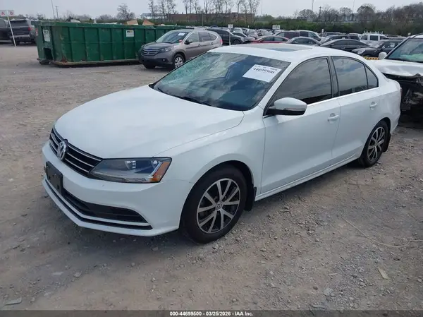 3VWDB7AJ4HM364679 2017 VOLKSWAGEN JETTA - Image 2