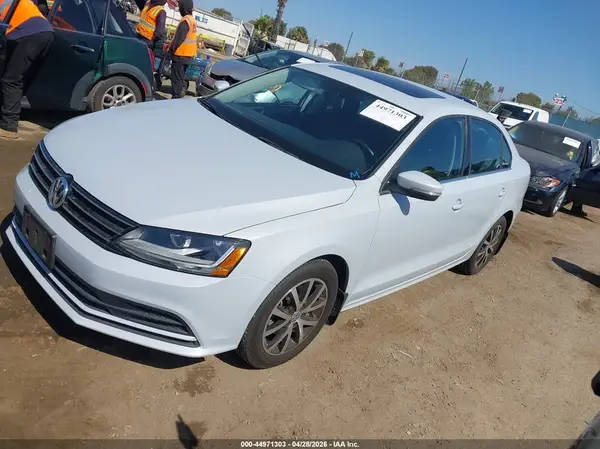 3VWDB7AJ4HM370580 2017 VOLKSWAGEN JETTA - Image 2