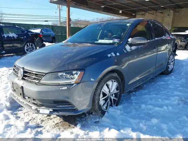 3VWDB7AJ4HM370921 2017 VOLKSWAGEN JETTA - Image 2