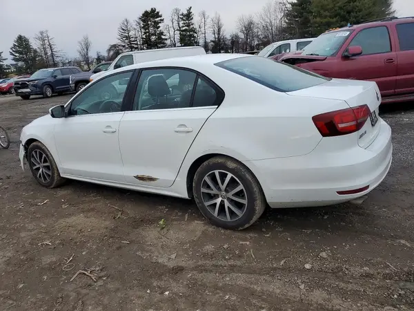 3VWDB7AJ4HM376556 2017 VOLKSWAGEN JETTA - Image 2