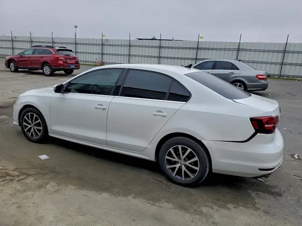 3VWDB7AJ4HM377061 2017 VOLKSWAGEN JETTA - Image 2