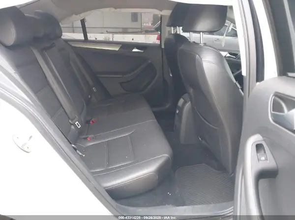 3VWDB7AJ4HM380817 2017 VOLKSWAGEN JETTA - Image 8