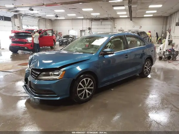 3VWDB7AJ4HM388545 2017 VOLKSWAGEN JETTA - Image 2