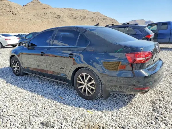 3VWDB7AJ4HM391588 2017 VOLKSWAGEN JETTA - Image 2
