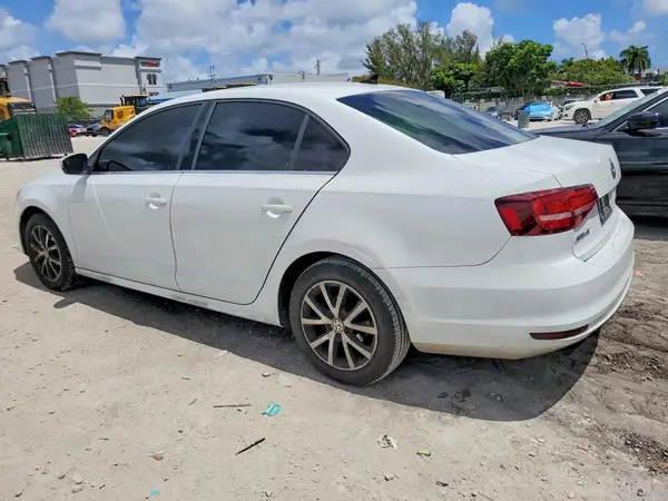 3VWDB7AJ4HM398301 2017 VOLKSWAGEN JETTA - Image 2