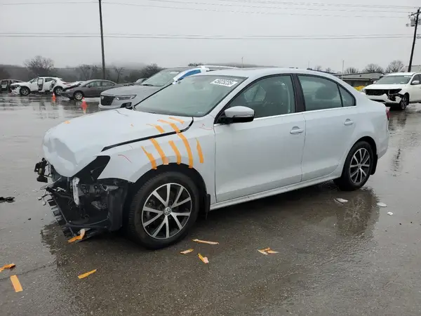 3VWDB7AJ4HM405621 2017 VOLKSWAGEN JETTA - Image 1
