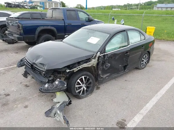 3VWDB7AJ4HM408261 2017 VOLKSWAGEN JETTA - Image 2