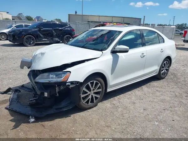 3VWDB7AJ4HM414139 2017 VOLKSWAGEN JETTA - Image 2