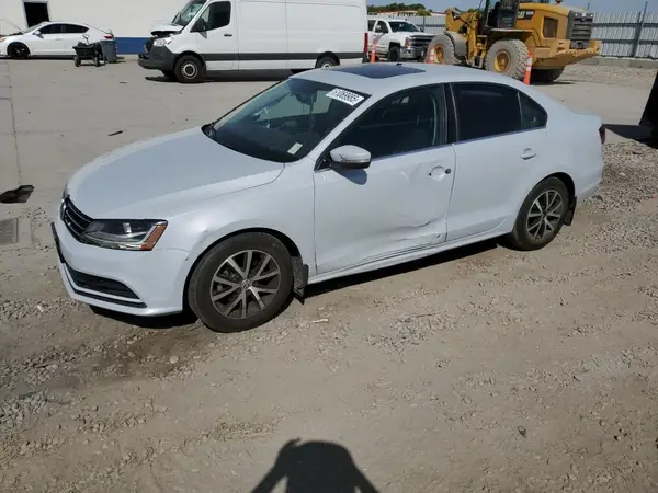 3VWDB7AJ4JM219230 2018 VOLKSWAGEN JETTA - Image 1