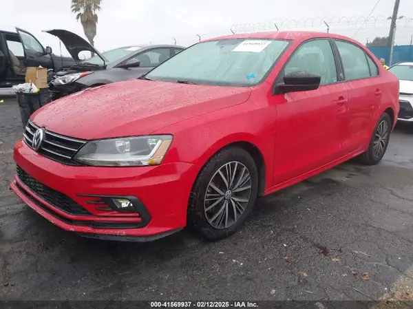 3VWDB7AJ4JM223701 2018 VOLKSWAGEN JETTA - Image 2