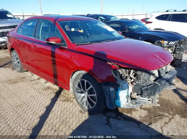 3VWDB7AJ4JM224590 2018 VOLKSWAGEN JETTA - Image 1