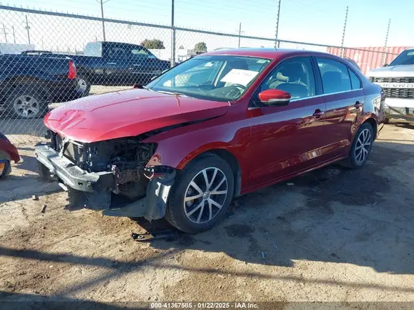 3VWDB7AJ4JM224590 2018 VOLKSWAGEN JETTA - Image 2