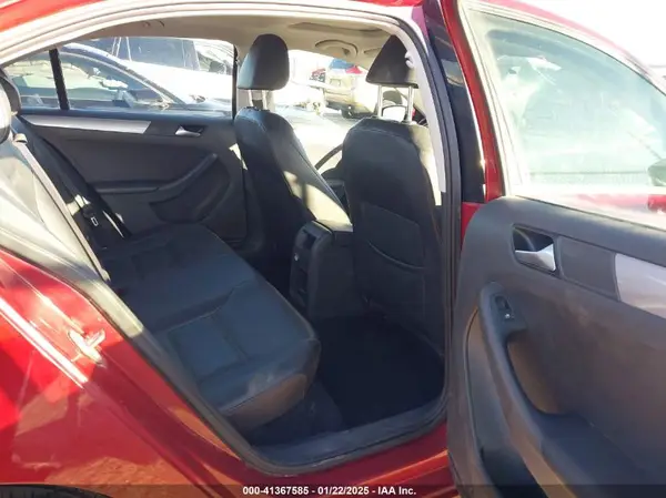 3VWDB7AJ4JM224590 2018 VOLKSWAGEN JETTA - Image 8