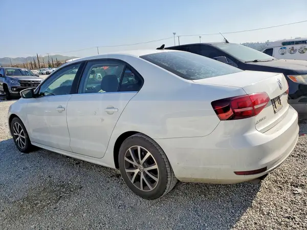 3VWDB7AJ4JM226906 2018 VOLKSWAGEN JETTA - Image 2