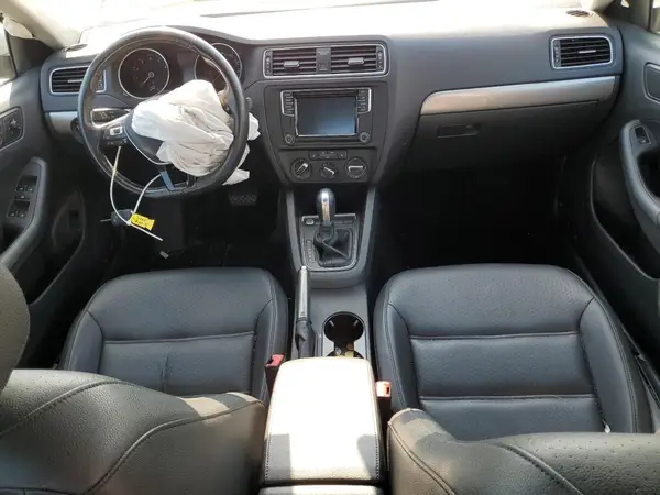 3VWDB7AJ4JM237761 2018 VOLKSWAGEN JETTA - Image 8