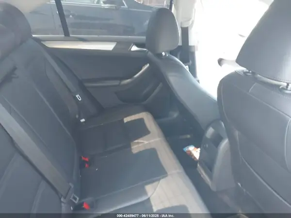 3VWDB7AJ4JM244919 2018 VOLKSWAGEN JETTA - Image 8
